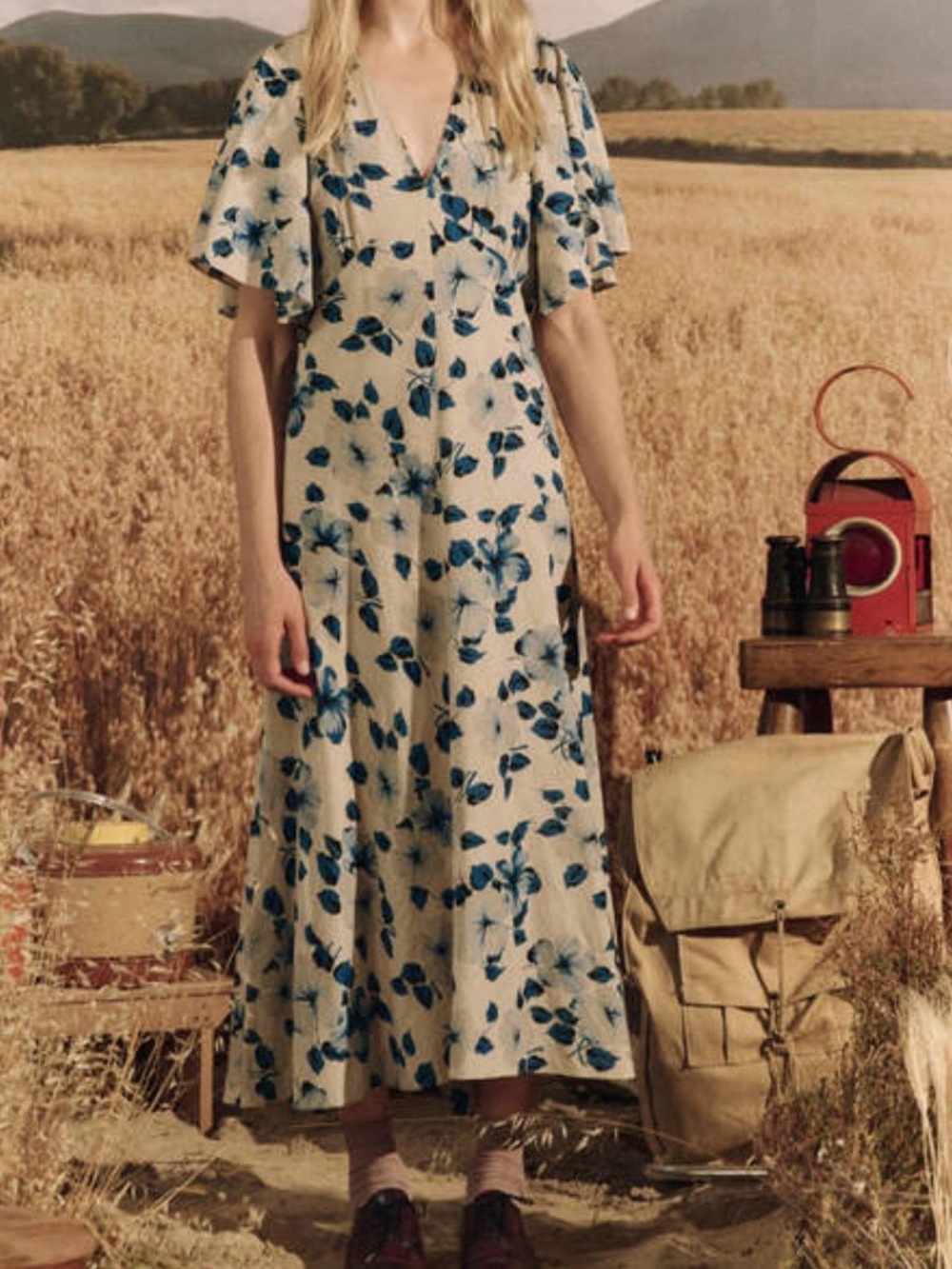 THE GREAT. THE CRESCENT DRESS - DEEP MEADOW FLORAL Blue XS